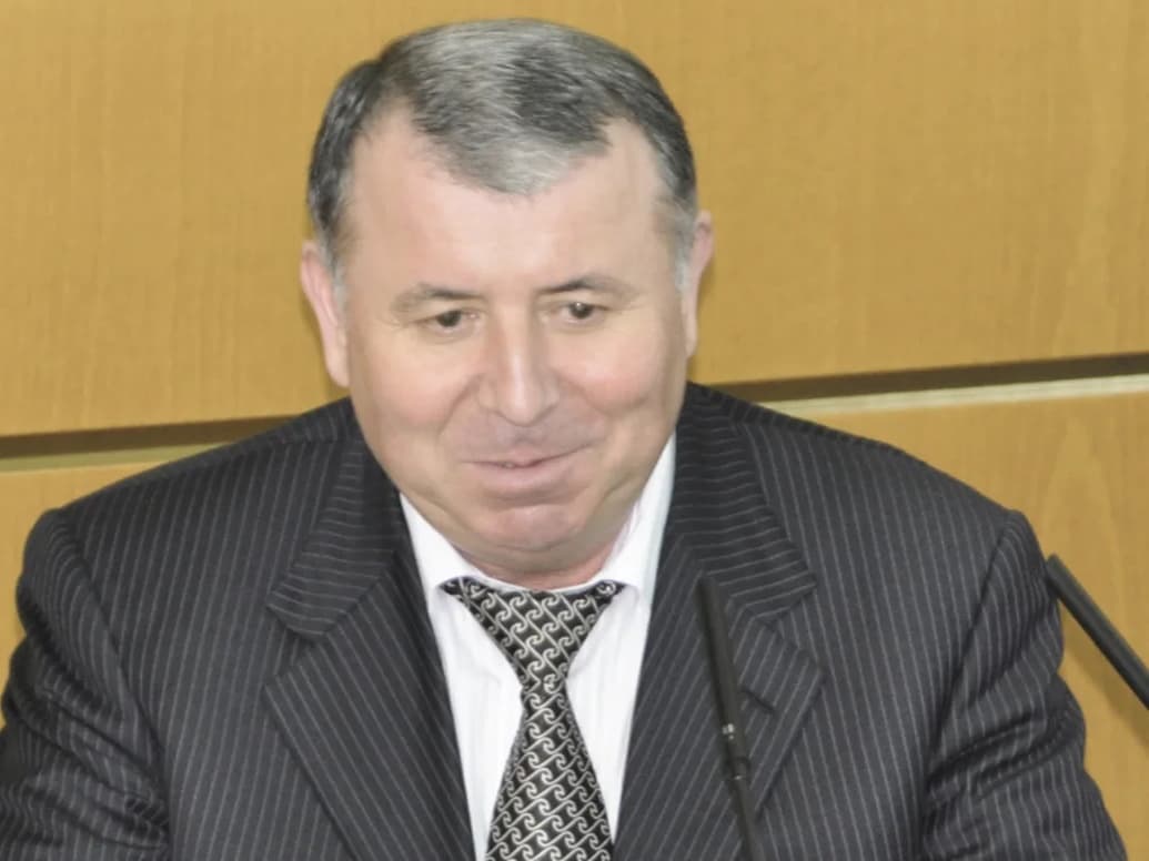 Бывший госсекретарь Дагестана лишился имущества